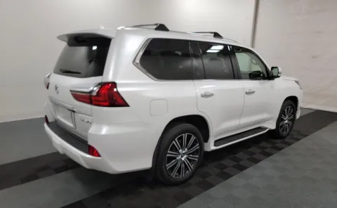 More photos of 2020 Lexus LX 570 at Auto Boutique Ohio, OH