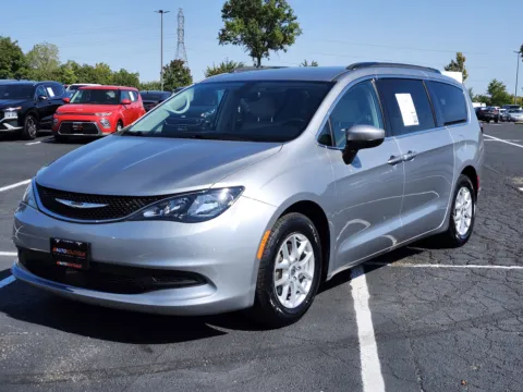 More photos of 2021 Chrysler Voyager LXI at Auto Boutique Ohio, OH