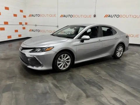 More photos of 2022 Toyota Camry LE at Auto Boutique Ohio, OH