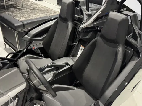 More photos of 2025 POLARIS SLINGHOT S MANUAL at Auto Boutique Ohio, OH