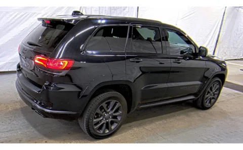 More photos of 2019 Jeep Grand Cherokee High Altitude at Auto Boutique Ohio, OH