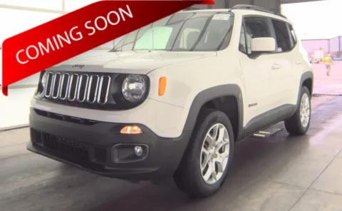 White 2018 Jeep Renegade Latitude for sale in Columbus, OH