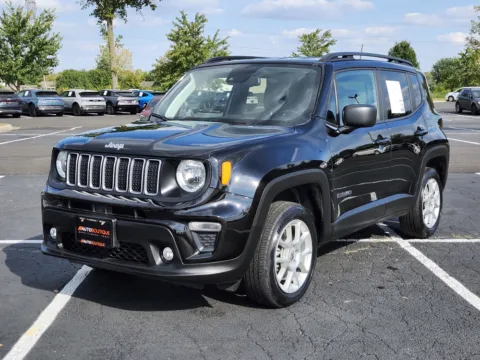 More photos of 2022 Jeep Renegade Latitude at Auto Boutique Ohio, OH