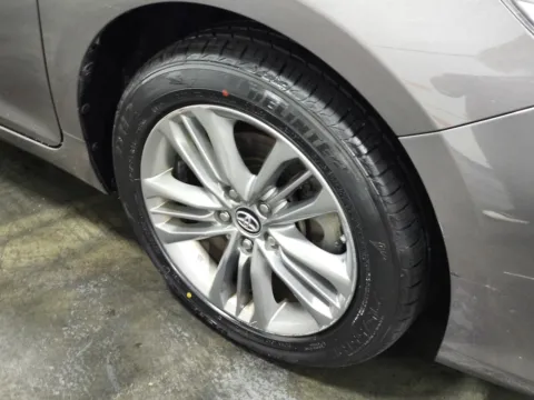 Another view of 2017 Toyota Camry SE for sale in Columbus, OH at Auto Boutique Ohio