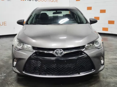 More photos of 2017 Toyota Camry SE at Auto Boutique Ohio, OH