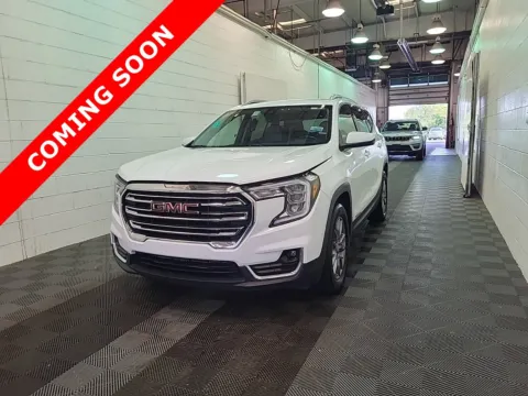 White 2023 GMC Terrain SLT for sale in Columbus, OH