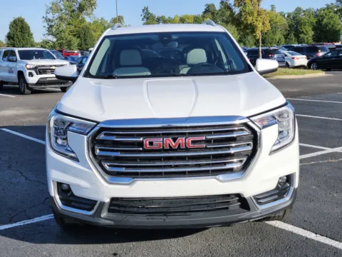 Another view of 2023 GMC Terrain SLT for sale in Columbus, OH at Auto Boutique Ohio