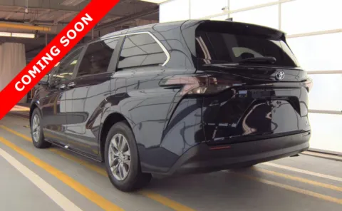More photos of 2024 Toyota Sienna XLE at Auto Boutique Ohio, OH
