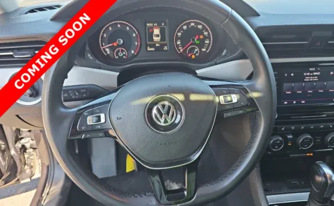 More photos of 2022 Volkswagen Passat 2.0T SE at Auto Boutique Ohio, OH