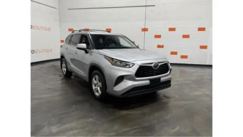 Silver 2020 Toyota Highlander L for sale in Columbus, OH