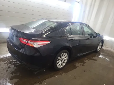 More photos of 2018 Toyota Camry LE at Auto Boutique Ohio, OH