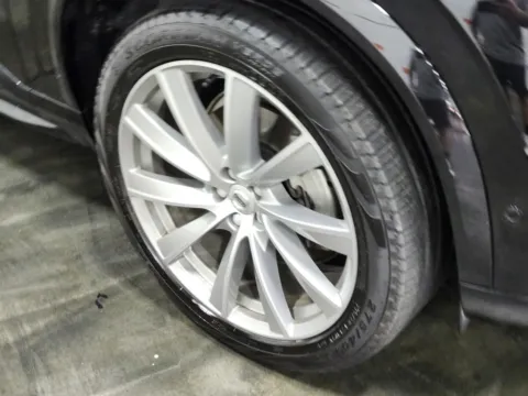 More photos of 2021 Volvo XC90 R-Design at Auto Boutique Ohio, OH