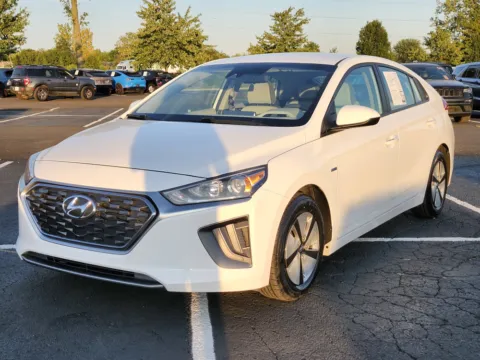 More photos of 2020 Hyundai Ioniq Hybrid Blue at Auto Boutique Ohio, OH