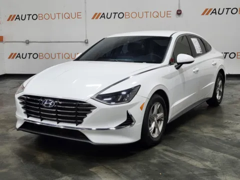 More photos of 2021 Hyundai Sonata SE at Auto Boutique Ohio, OH