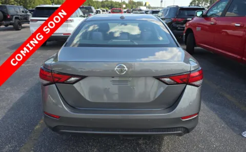 More photos of 2021 Nissan Sentra SV at Auto Boutique Ohio, OH