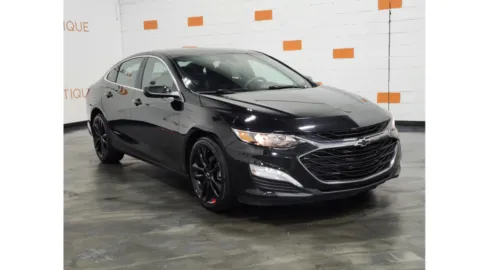 More photos of 2020 Chevrolet Malibu LT at Auto Boutique Ohio, OH
