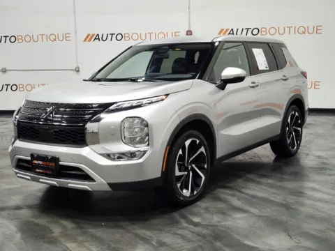More photos of 2024 Mitsubishi Outlander SE at Auto Boutique Ohio, OH