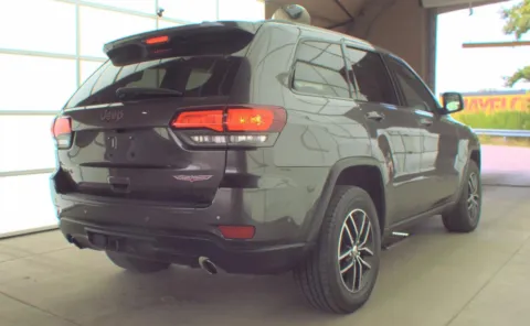 More photos of 2017 Jeep Grand Cherokee Trailhawk at Auto Boutique Ohio, OH