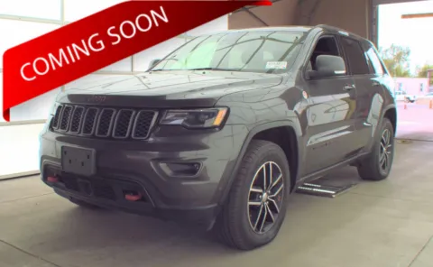 Gray 2017 Jeep Grand Cherokee Trailhawk for sale in Columbus, OH