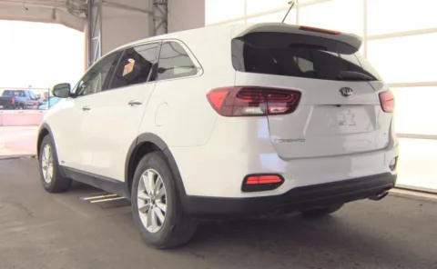More photos of 2020 Kia Sorento LX V6 at Auto Boutique Ohio, OH