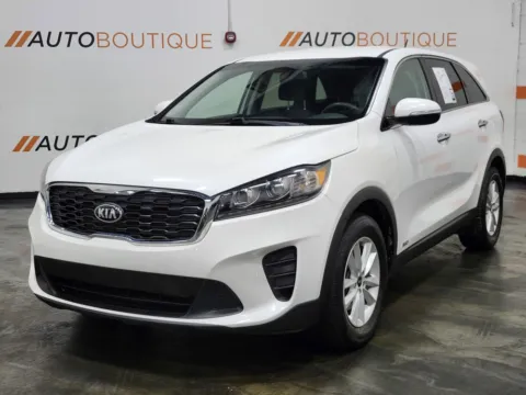 More photos of 2020 Kia Sorento LX V6 at Auto Boutique Ohio, OH