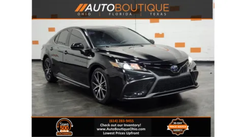 Black 2021 Toyota Camry Hybrid SE for sale in Columbus, OH