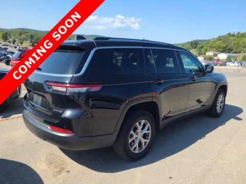 More photos of 2022 Jeep Grand Cherokee L Limited at Auto Boutique Ohio, OH