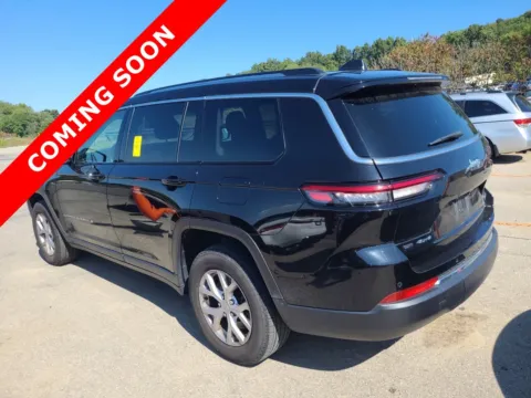 More photos of 2022 Jeep Grand Cherokee L Limited at Auto Boutique Ohio, OH