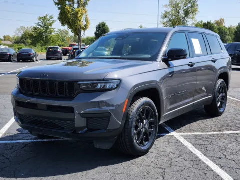More photos of 2024 Jeep Grand Cherokee L Altitude at Auto Boutique Ohio, OH