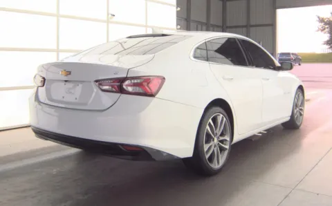 More photos of 2021 Chevrolet Malibu LT at Auto Boutique Ohio, OH