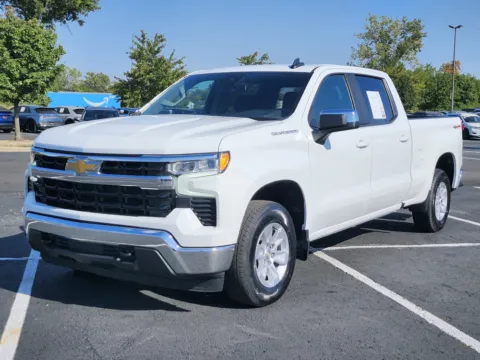 More photos of 2023 Chevrolet Silverado 1500 LT at Auto Boutique Ohio, OH