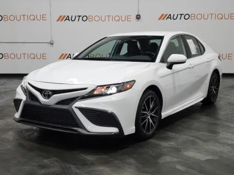 More photos of 2024 Toyota Camry SE at Auto Boutique Ohio, OH
