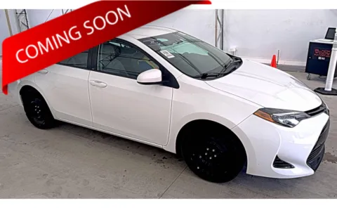 White 2019 Toyota Corolla LE for sale in Columbus, OH