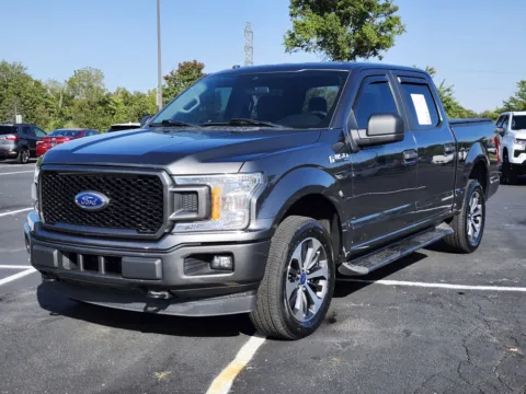 More photos of 2019 Ford F-150 XLT at Auto Boutique Ohio, OH