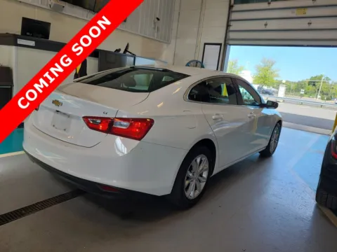 More photos of 2023 Chevrolet Malibu LT at Auto Boutique Ohio, OH