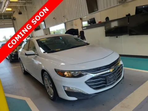 More photos of 2023 Chevrolet Malibu LT at Auto Boutique Ohio, OH