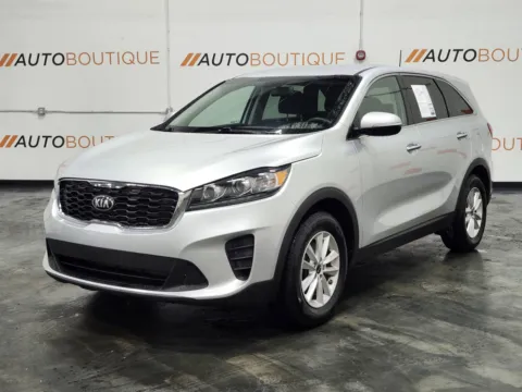 More photos of 2019 Kia Sorento LX V6 at Auto Boutique Ohio, OH