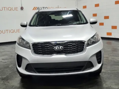 Another view of 2019 Kia Sorento LX V6 for sale in Columbus, OH at Auto Boutique Ohio