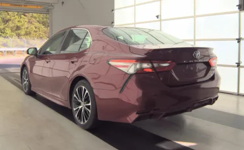 More photos of 2018 Toyota Camry SE at Auto Boutique Ohio, OH