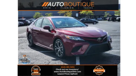 Red 2018 Toyota Camry SE for sale in Columbus, OH