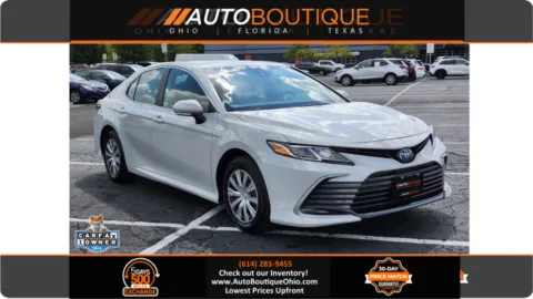 Gray 2023 Toyota Camry Hybrid LE for sale in Columbus, OH