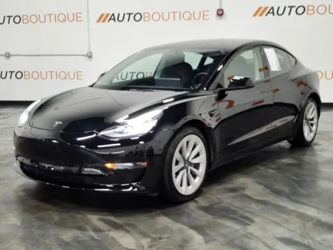 More photos of 2022 Tesla Model 3 Long Range at Auto Boutique Ohio, OH
