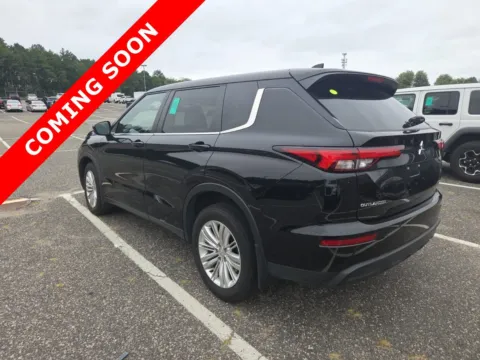More photos of 2024 Mitsubishi Outlander ES at Auto Boutique Ohio, OH