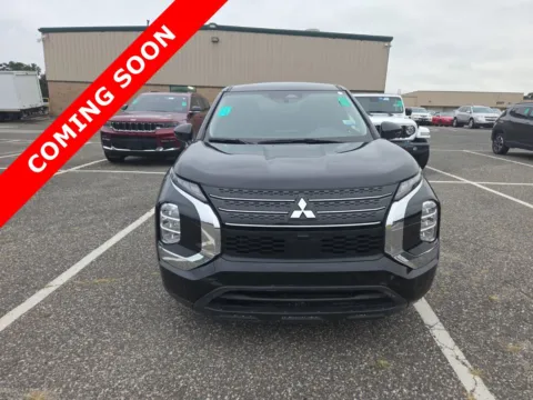 Another view of 2024 Mitsubishi Outlander ES for sale in Columbus, OH at Auto Boutique Ohio