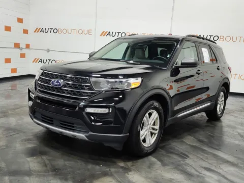 More photos of 2024 Ford Explorer XLT at Auto Boutique Ohio, OH