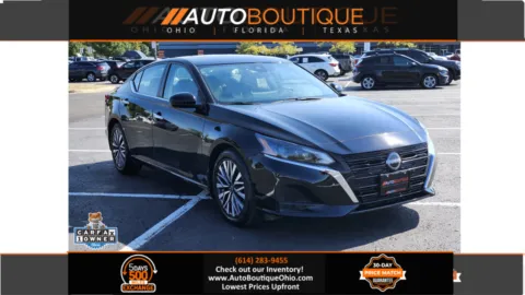 Black 2023 Nissan Altima 2.5 SV for sale in Columbus, OH