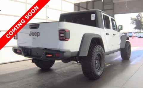 More photos of 2021 Jeep Gladiator Mojave at Auto Boutique Ohio, OH
