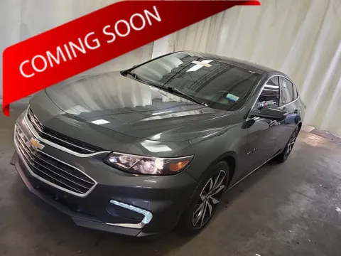 Gray 2017 Chevrolet Malibu LT for sale in Columbus, OH