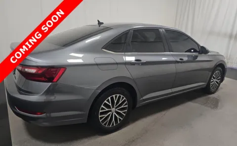 More photos of 2021 Volkswagen Jetta SE at Auto Boutique Ohio, OH
