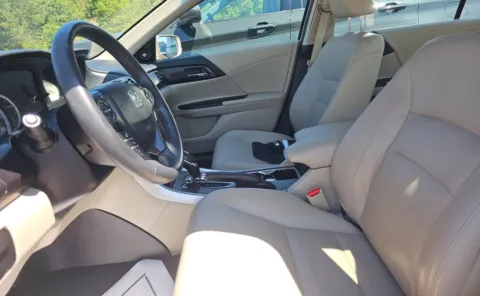 More photos of 2015 Honda Accord Sedan EX-L at Auto Boutique Ohio, OH